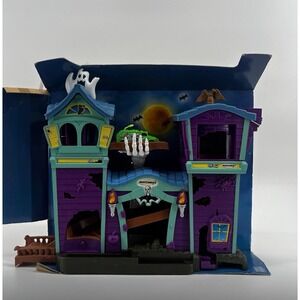 Matchbox 2003 Hero City Haunted House Playset‎ Rare No Box